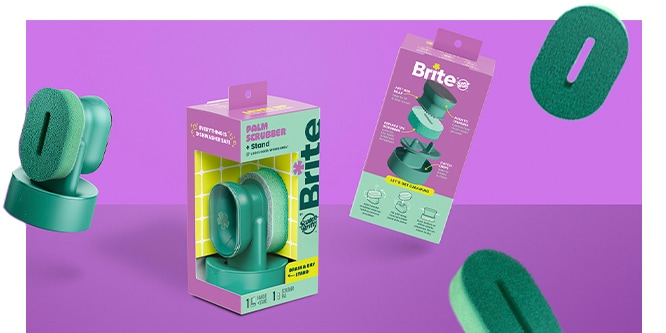 Packaging and components of a teal oval sponge & stand set against a pink background with floating sponge elements.
