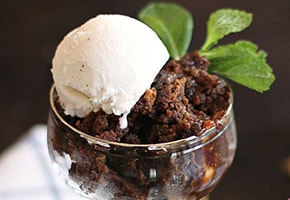 Slow Cooker Fudge Brownie Cake